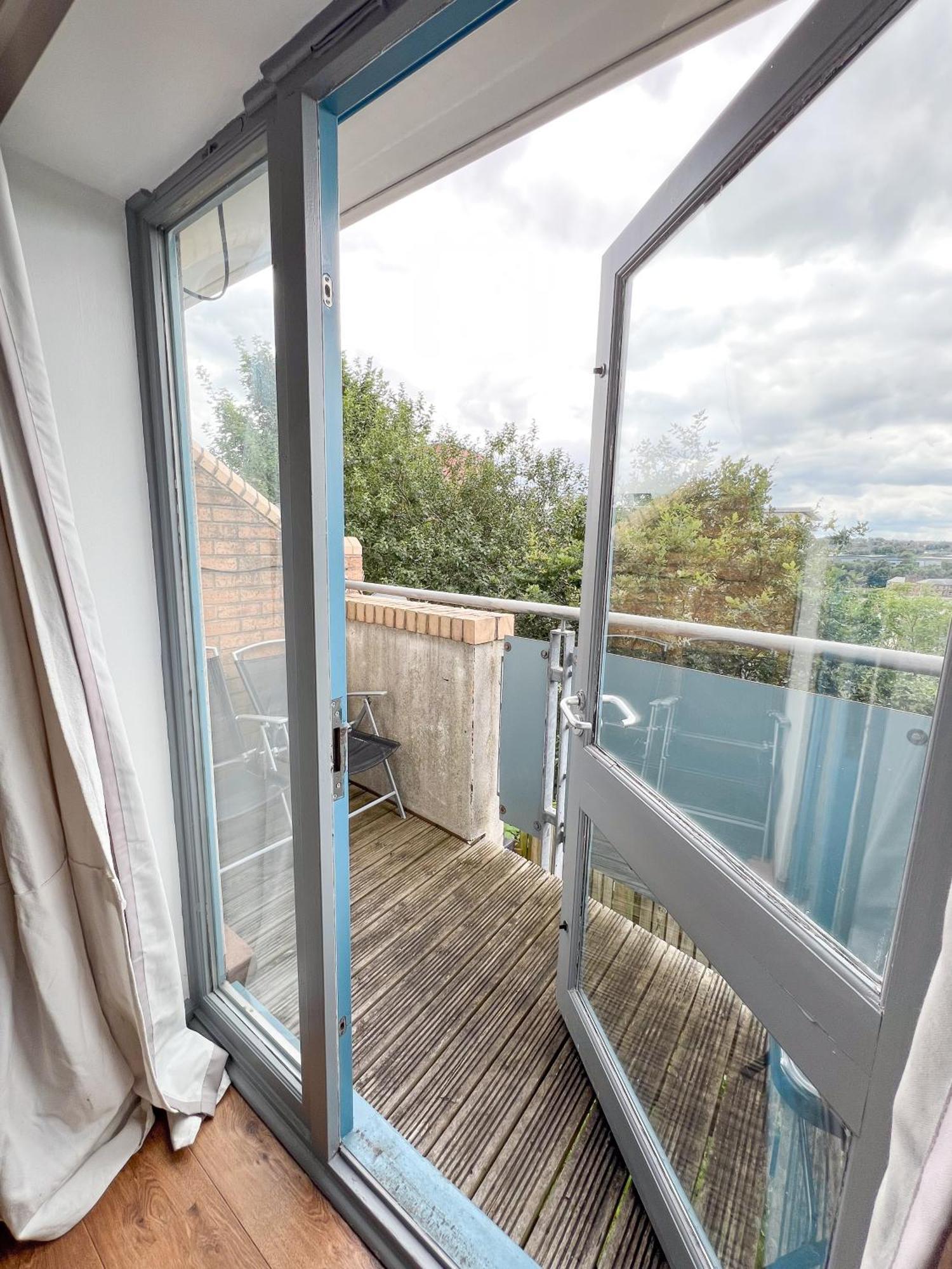 Well-Equipped 4 Bedroom House Close To City Centre Leeds  Exterior photo